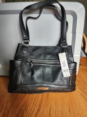 Rosetti Black Shoulder Bag with Front Zip Pocket